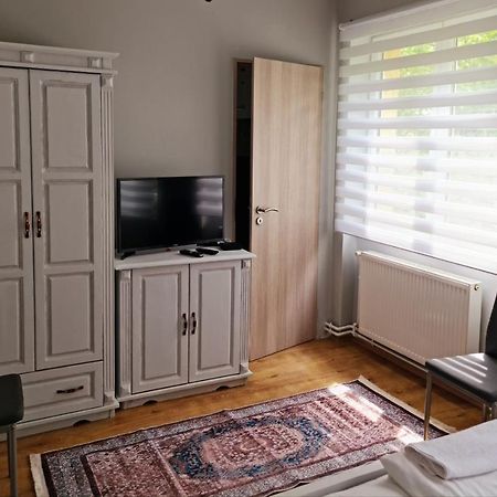 Huerrem Apartman Eger Buitenkant foto